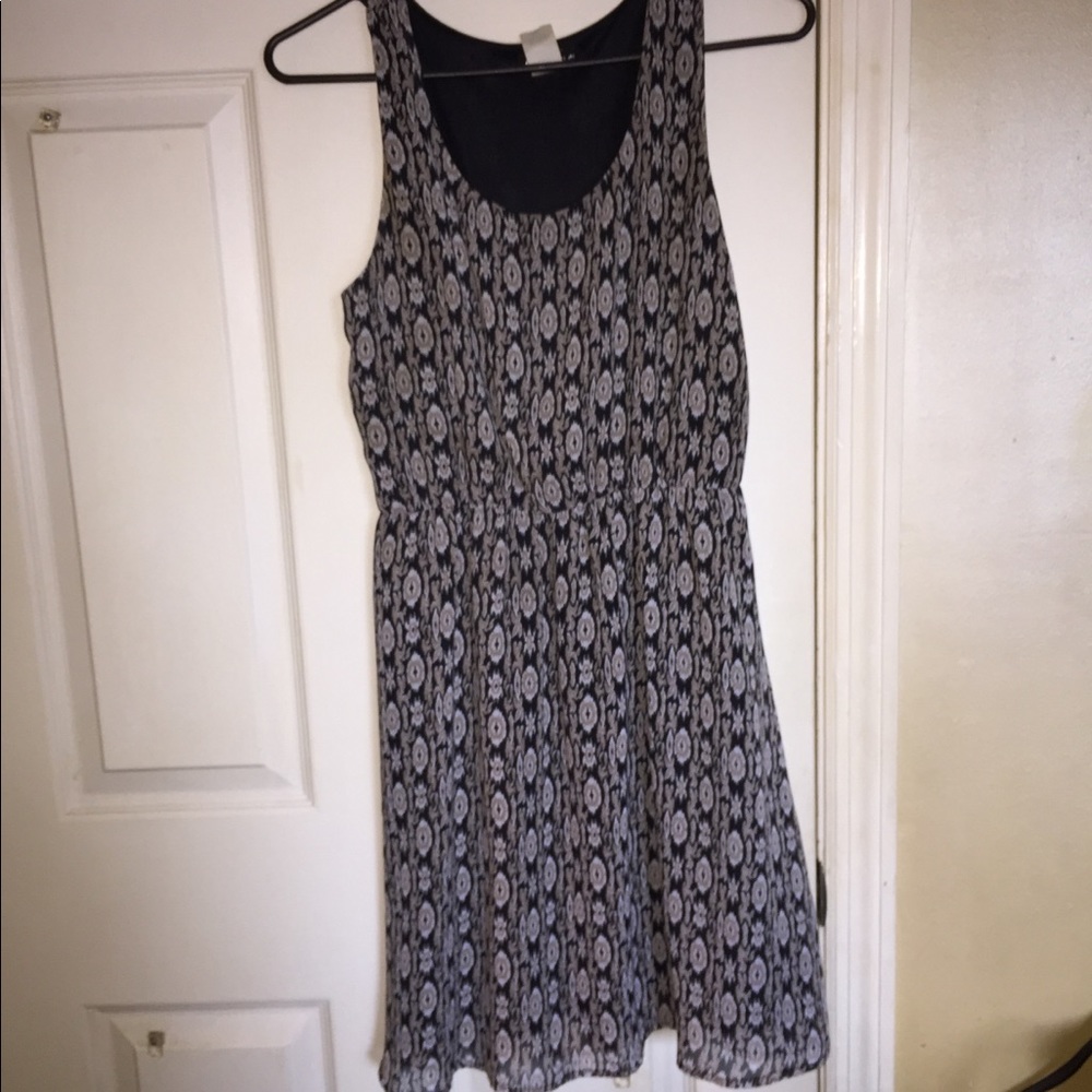 Scoop Neck Black Sun Dress